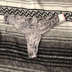NWT thong